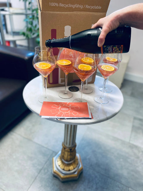 Friday Bubbles - das Sekt Abo für Firmen Lizenz zum Genießen