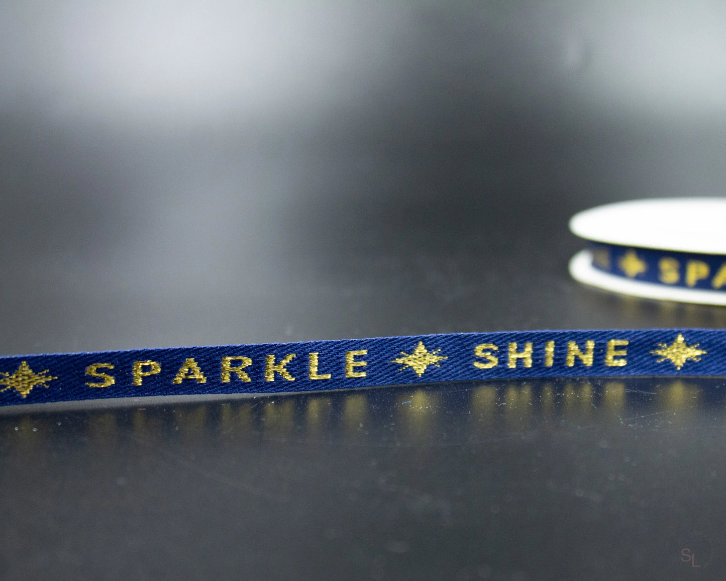 Haargummi/Zopfgummi in dunkelblau, SHINE & SPARKLE Lizenz zum Genießen