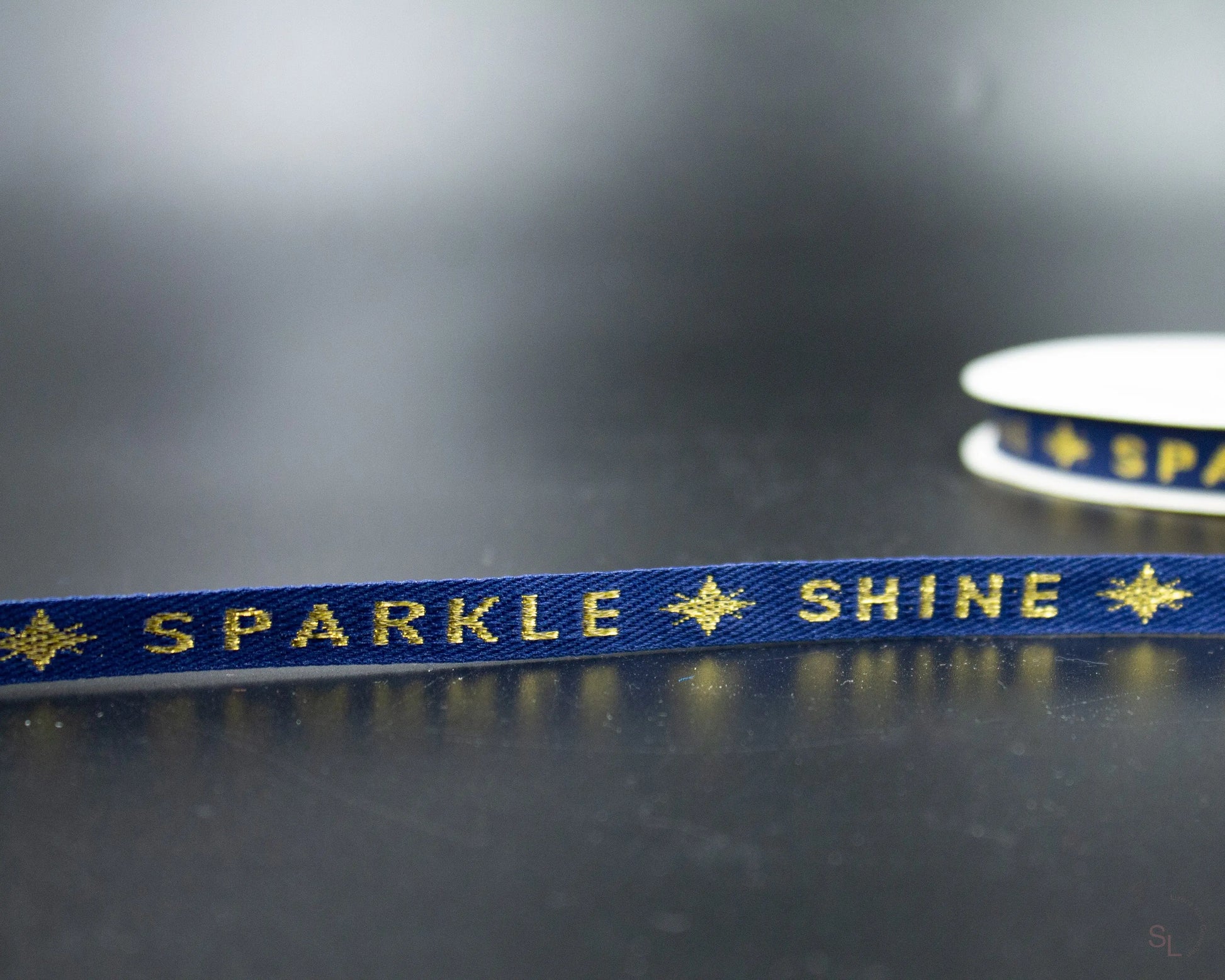 Haargummi/Zopfgummi in dunkelblau, SHINE & SPARKLE Lizenz zum Genießen