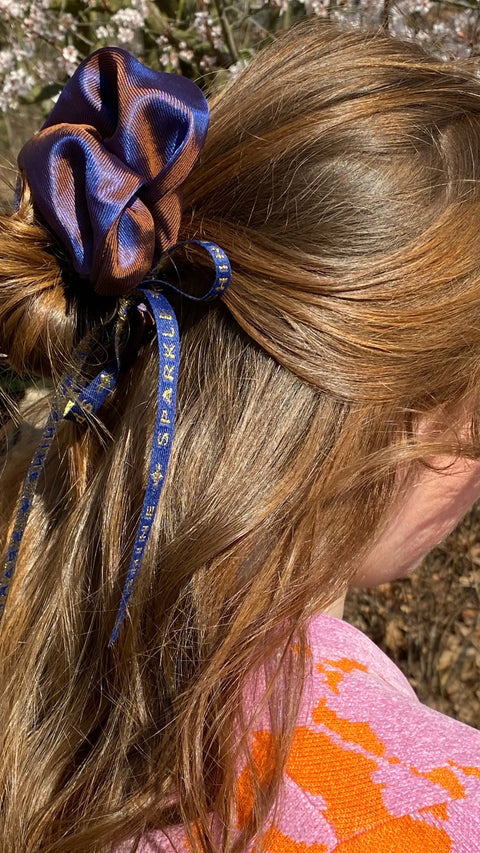 Haargummi/Zopfgummi in dunkelblau, SHINE & SPARKLE Lizenz zum Genießen
