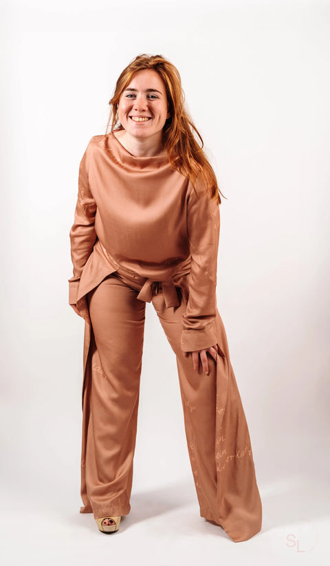 Wickelhose „GIOIA“ - Designer Hose für Frauen, bequem und schick für Büro & Couch. Lizenz zum Genießen